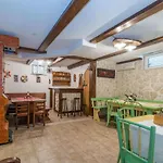 Partelj 7 By Interhome