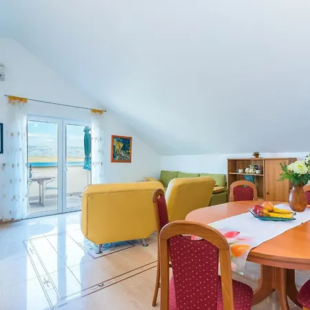 Partelj 7 By Interhome Apartman Vir