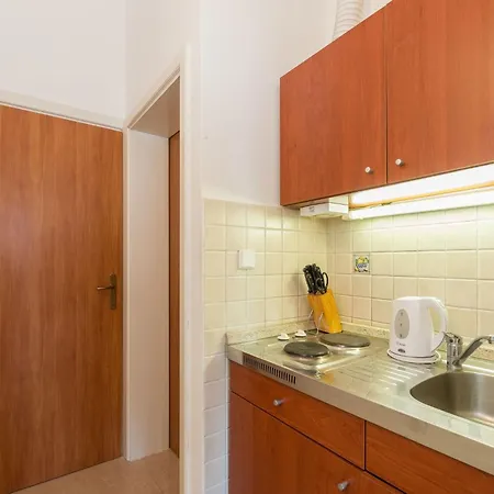 Partelj 7 By Interhome Apartman