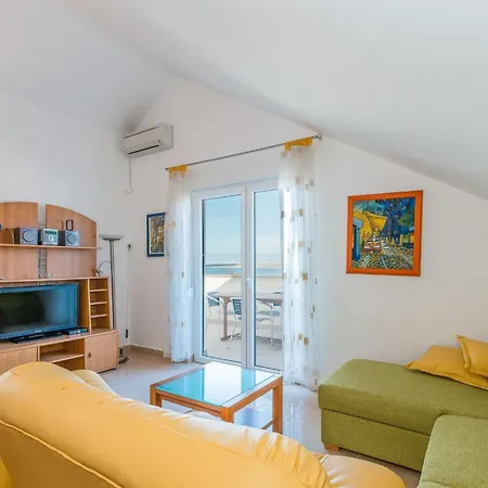 Partelj 7 By Interhome 维尔