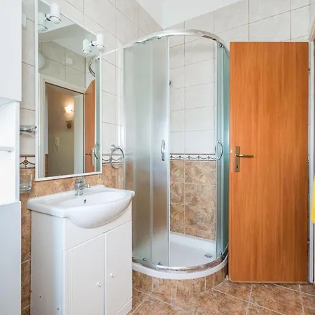 Partelj 7 By Interhome Apartmán *