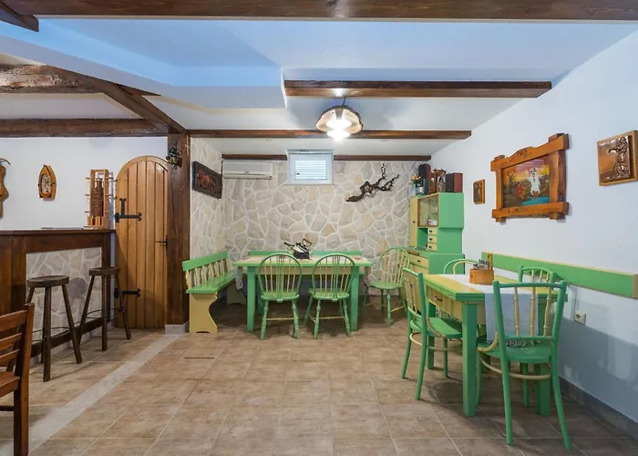 Partelj 7 By Interhome 维尔